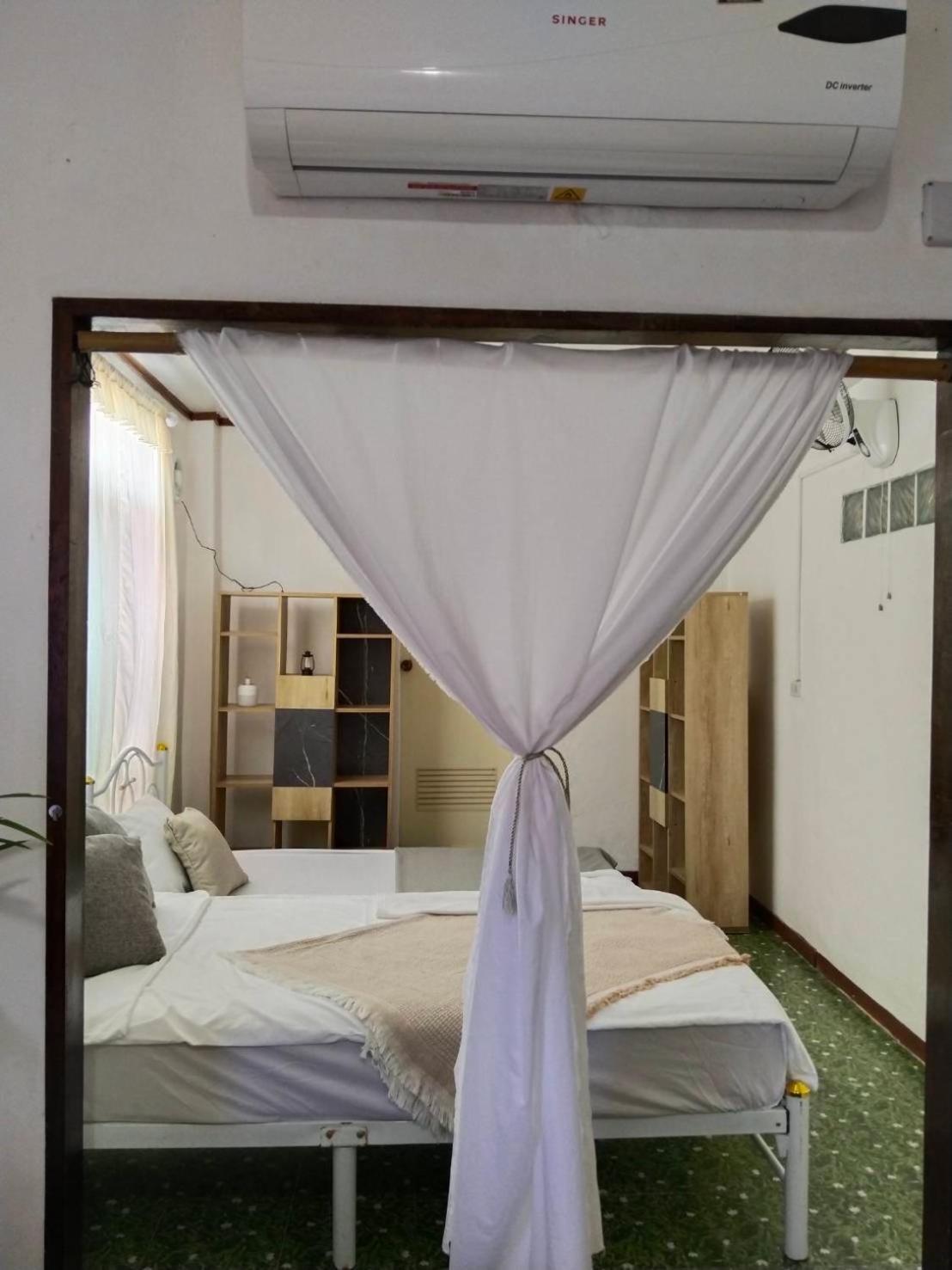 Tiki Bar-Kantiang Guesthouse Ko Lanta Exteriör bild
